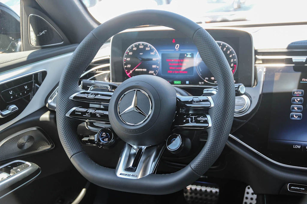 Thumbnail: 2026 Mercedes-Benz E-Class - 9