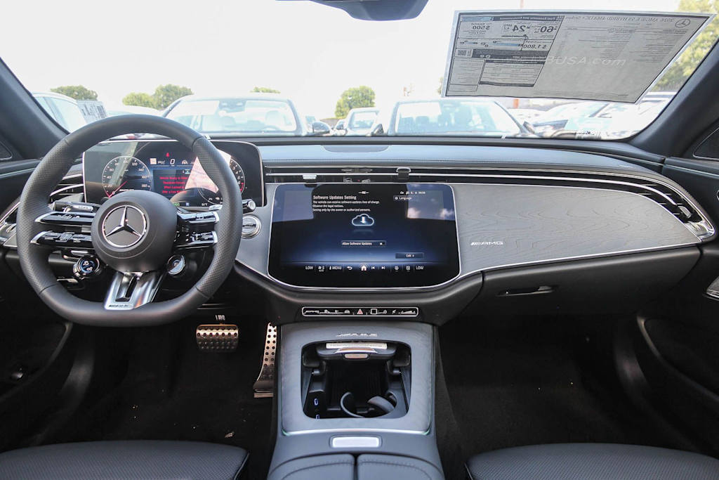Thumbnail: 2026 Mercedes-Benz E-Class - 2