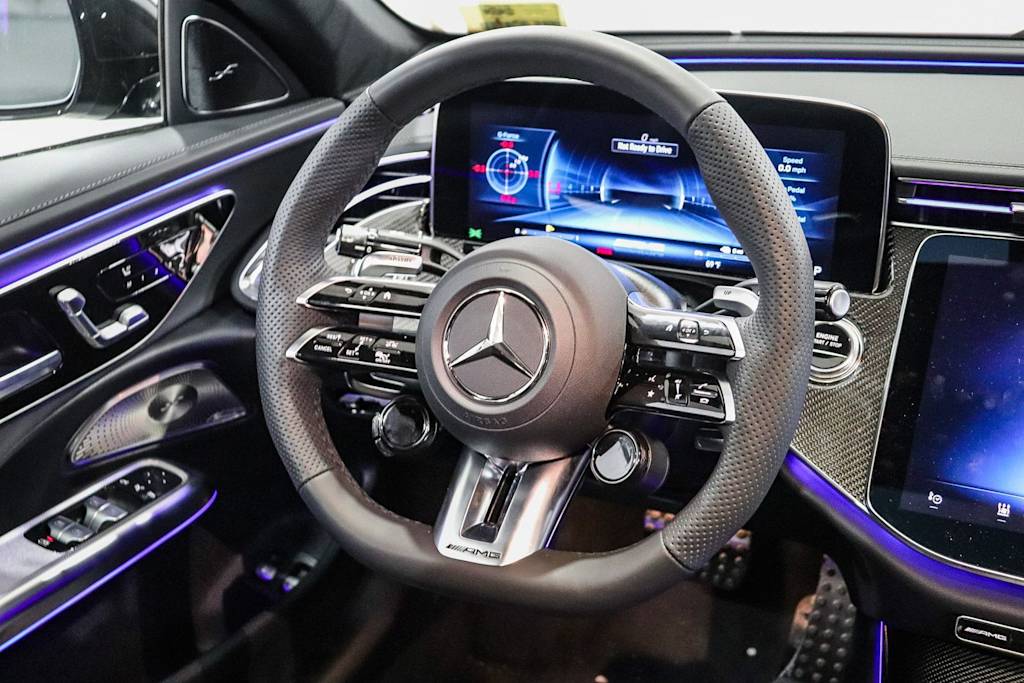Thumbnail: 2026 Mercedes-Benz E-Class - 8
