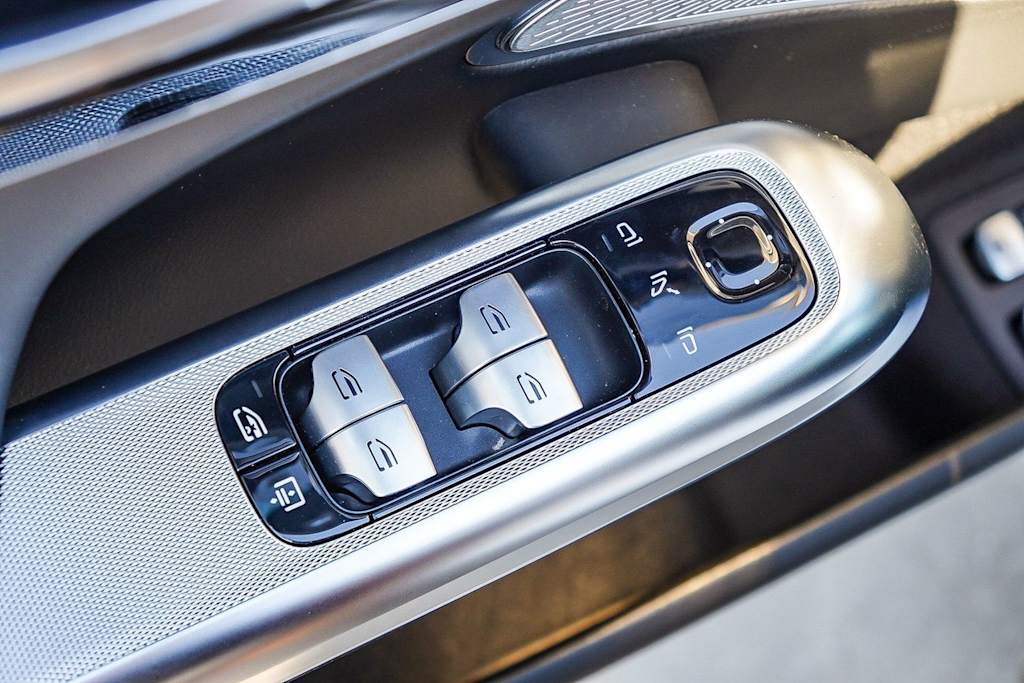 Thumbnail: 2026 Mercedes-Benz E-Class - 26