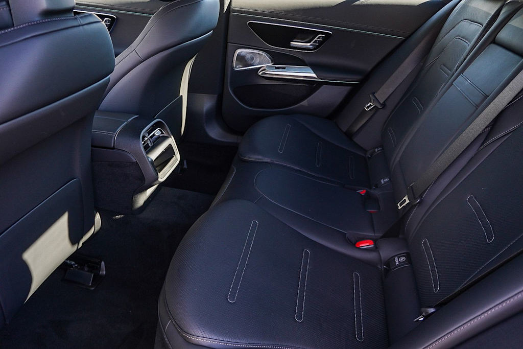 Thumbnail: 2026 Mercedes-Benz E-Class - 12
