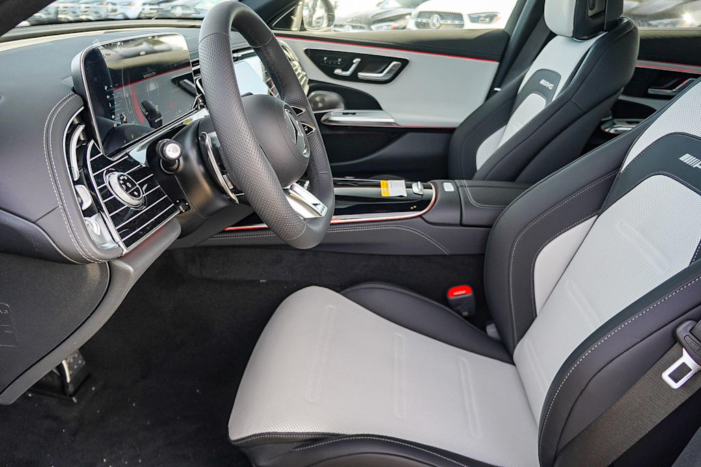 Thumbnail: 2026 Mercedes-Benz E-Class - 10