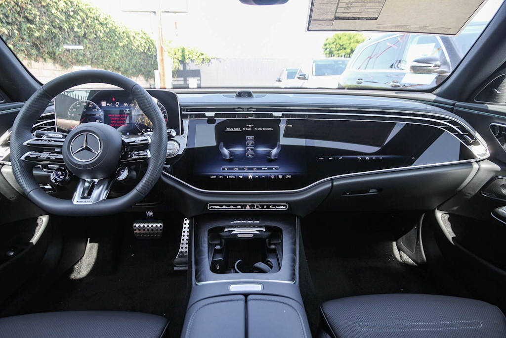 Thumbnail: 2026 Mercedes-Benz E-Class - 2