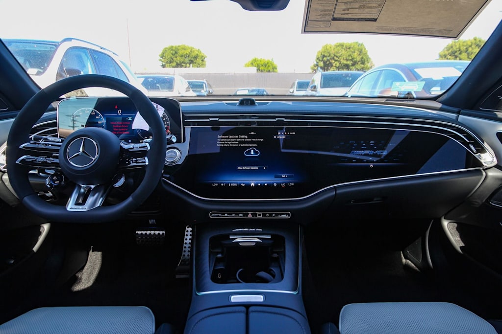 Thumbnail: 2026 Mercedes-Benz E-Class - 2