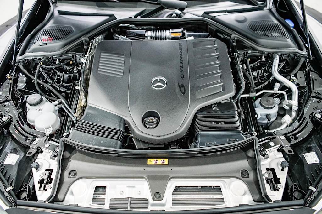 Thumbnail: 2025 Mercedes-Benz E-Class - 9