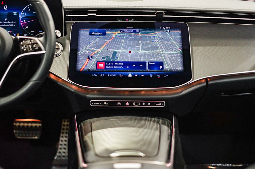 Thumbnail: 2025 Mercedes-Benz E-Class - 13