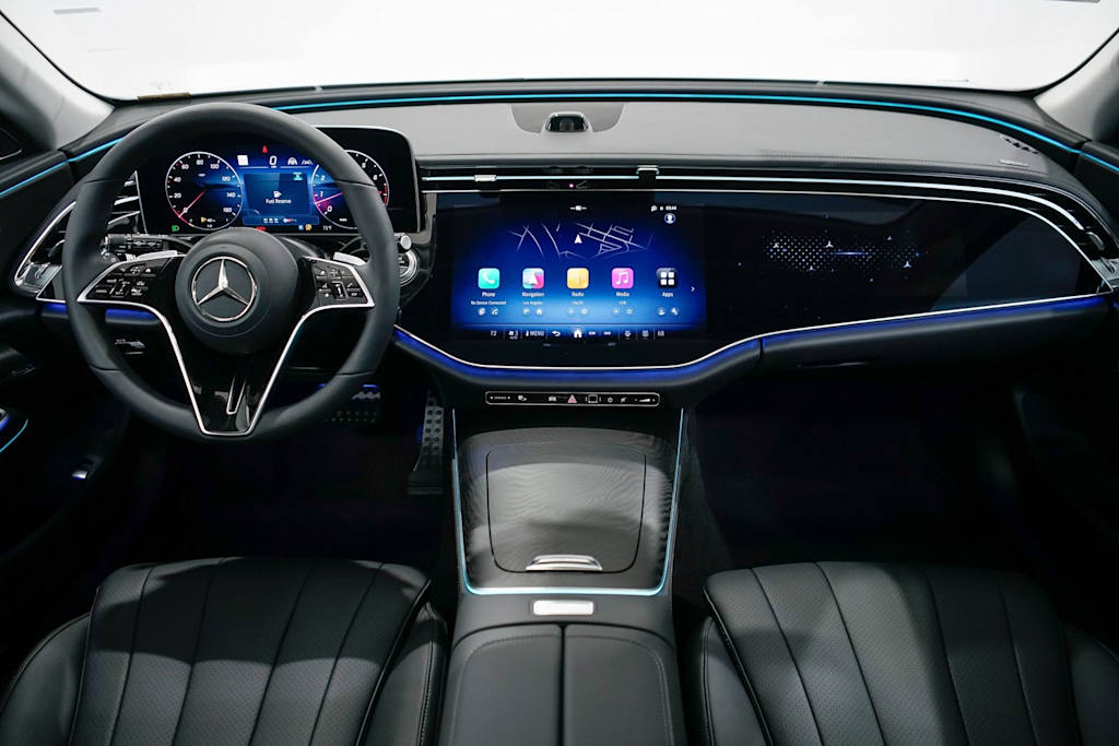 Thumbnail: 2025 Mercedes-Benz E-Class - 2