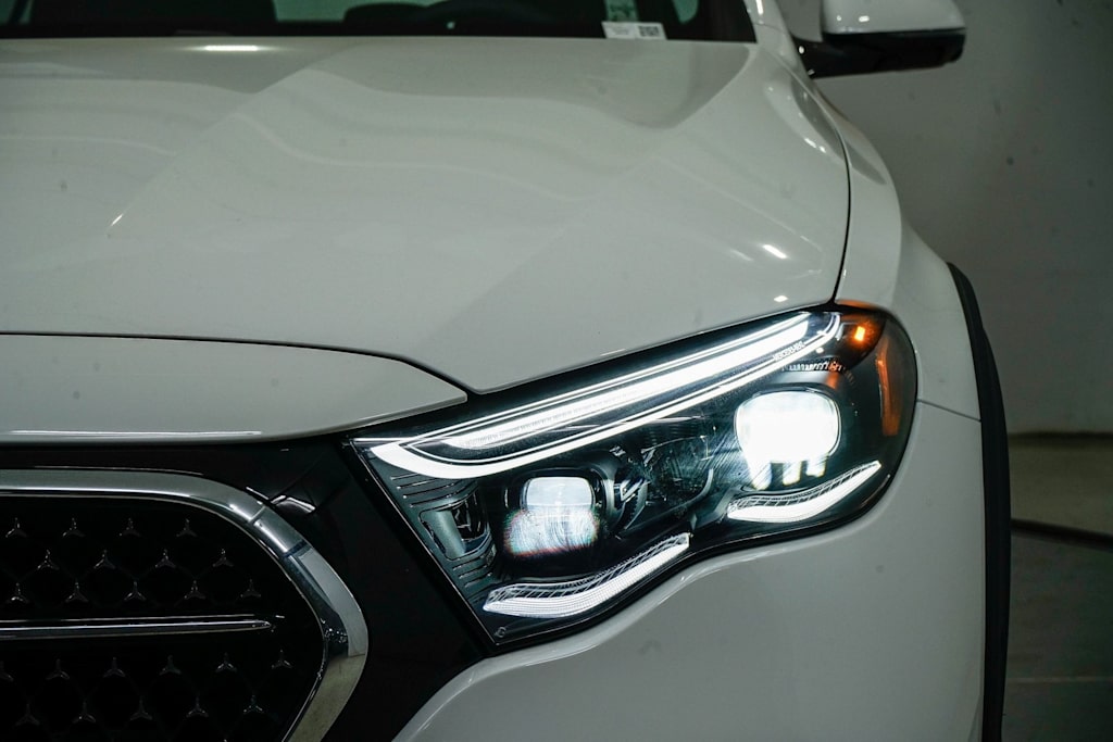 Thumbnail: 2025 Mercedes-Benz E-Class - 22