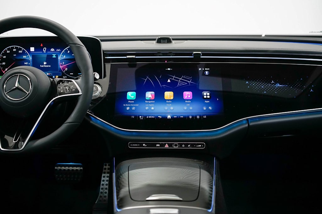 Thumbnail: 2025 Mercedes-Benz E-Class - 10