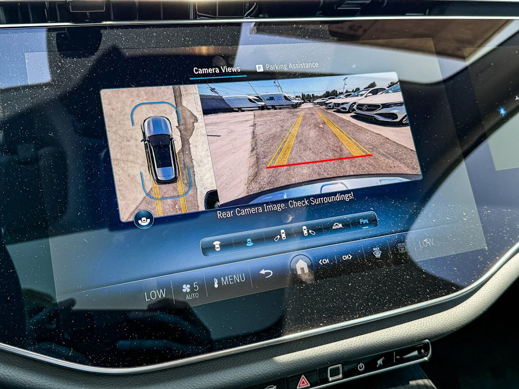 Thumbnail: 2025 Mercedes-Benz E-Class - 53