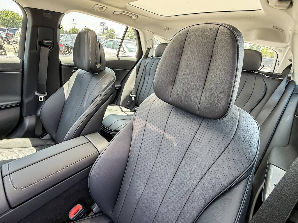 Thumbnail: 2025 Mercedes-Benz E-Class - 54