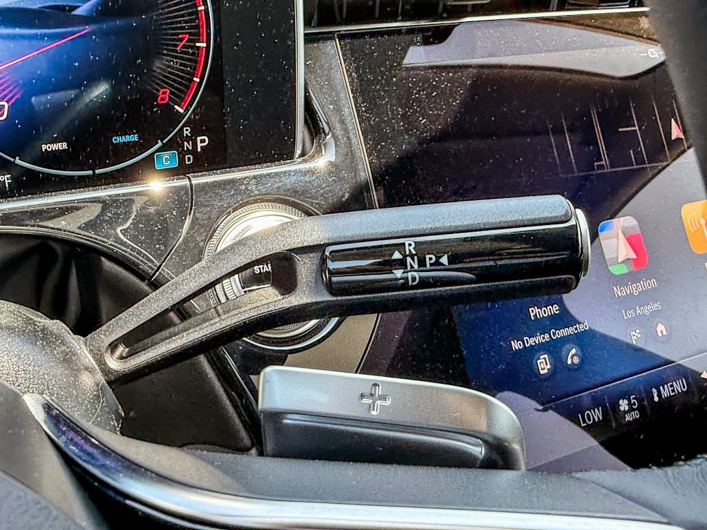 Thumbnail: 2025 Mercedes-Benz E-Class - 3