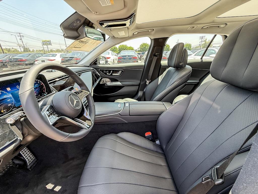 Thumbnail: 2025 Mercedes-Benz E-Class - 48