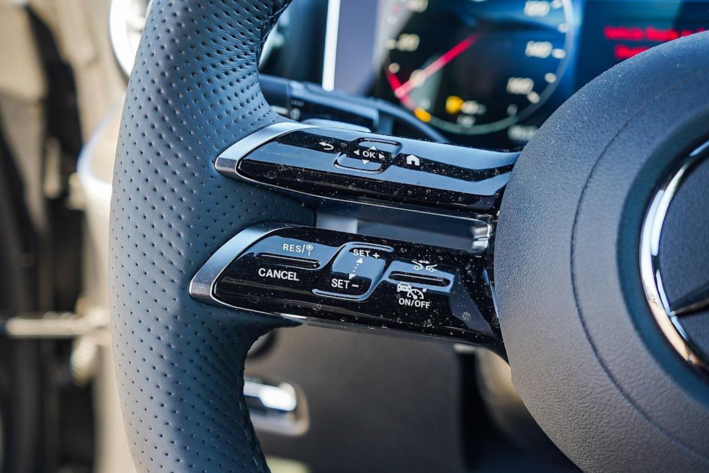 Thumbnail: 2026 Mercedes-Benz CLE - 22