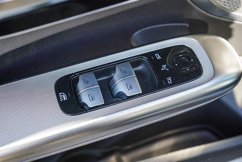 Thumbnail: 2025 Mercedes-Benz CLE - 24