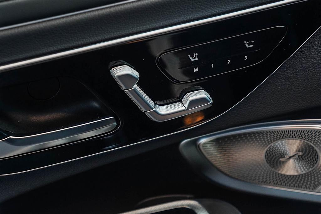 Thumbnail: 2025 Mercedes-Benz CLE - 25