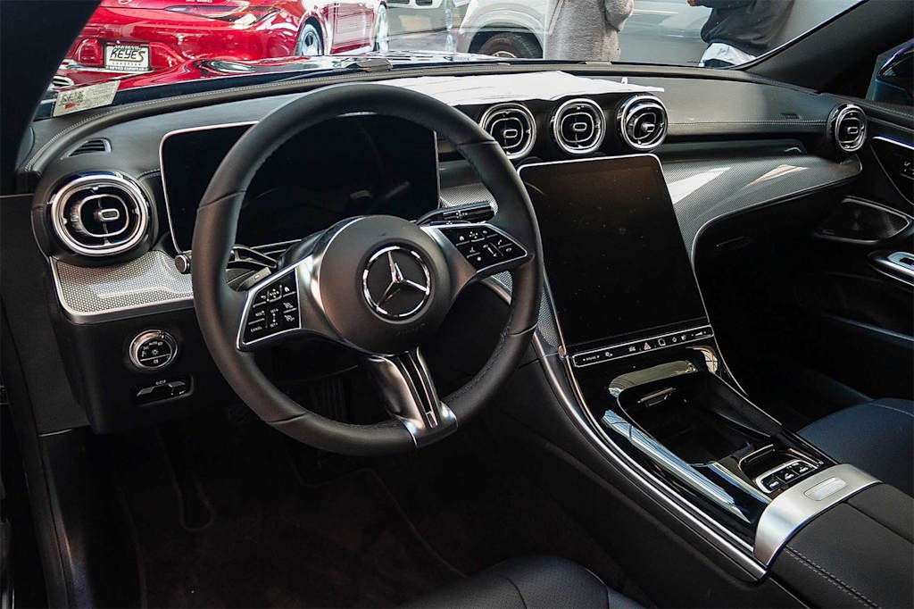 Thumbnail: 2025 Mercedes-Benz CLE - 2