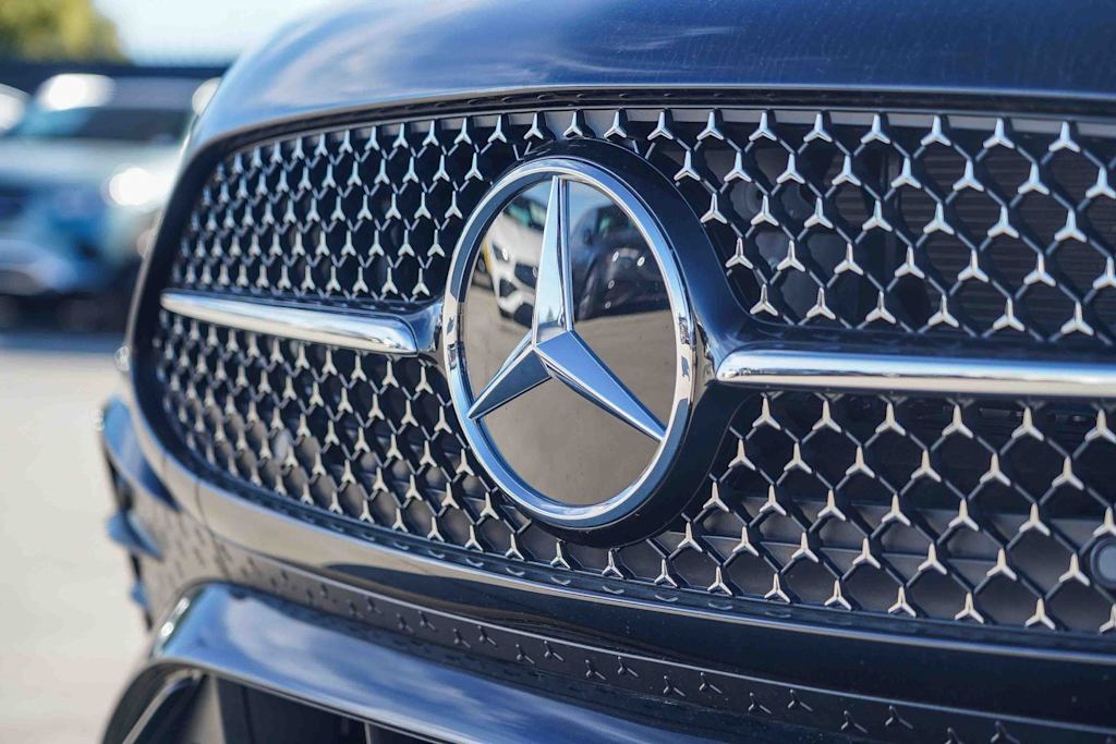 Thumbnail: 2026 Mercedes-Benz CLE - 6