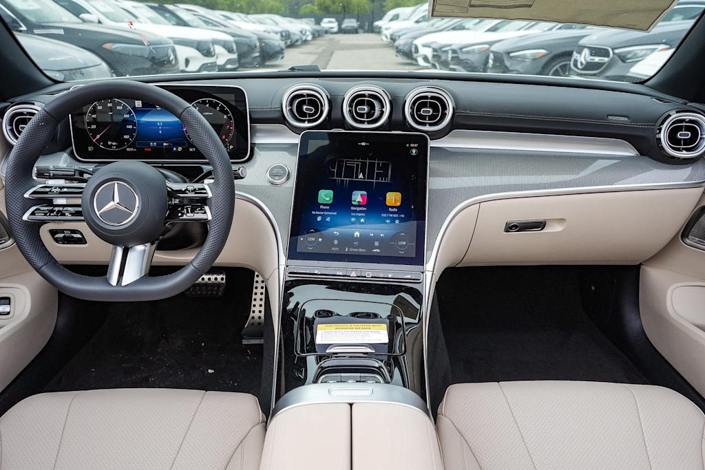 Thumbnail: 2025 Mercedes-Benz CLE - 2