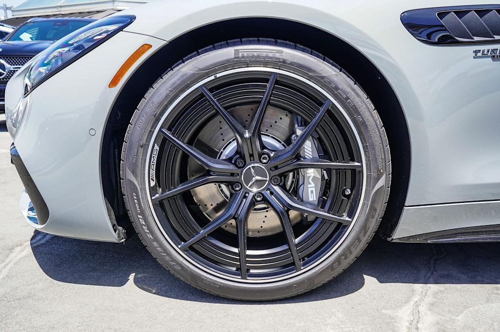 Thumbnail: 2026 Mercedes-Benz AMG GT - 16