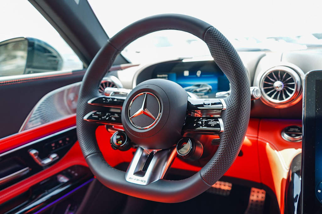 Thumbnail: 2026 Mercedes-Benz AMG GT - 9