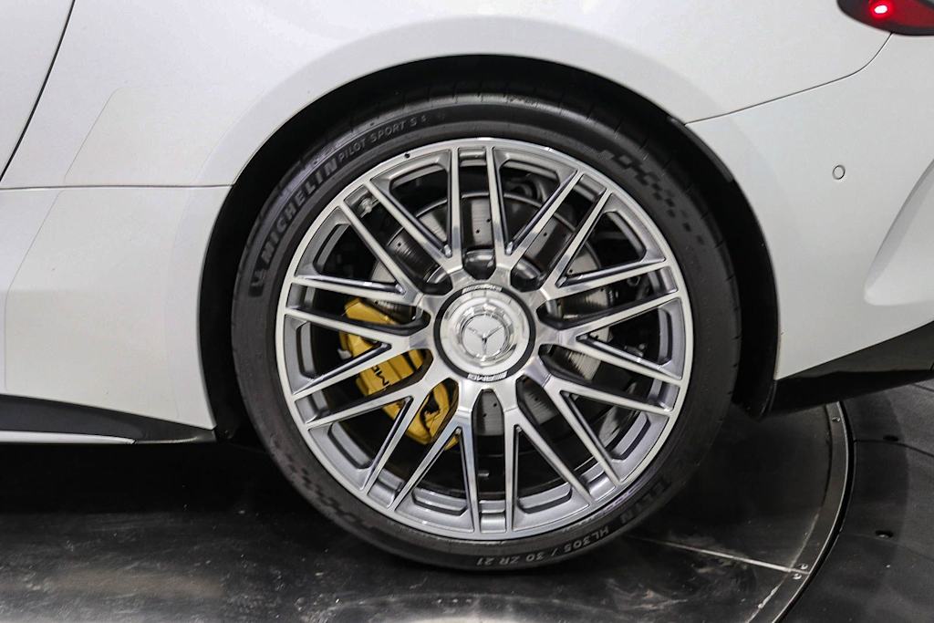 Thumbnail: 2024 Mercedes-Benz AMG GT - 21