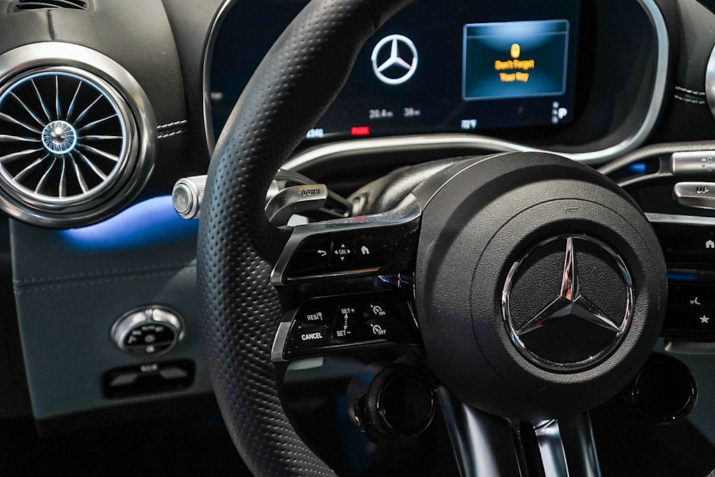 Thumbnail: 2025 Mercedes-Benz SL-Class - 21