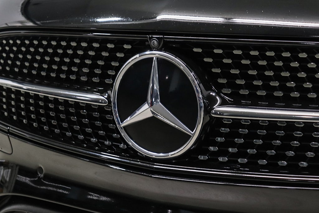 Thumbnail: 2023 Mercedes-Benz E-Class - 5