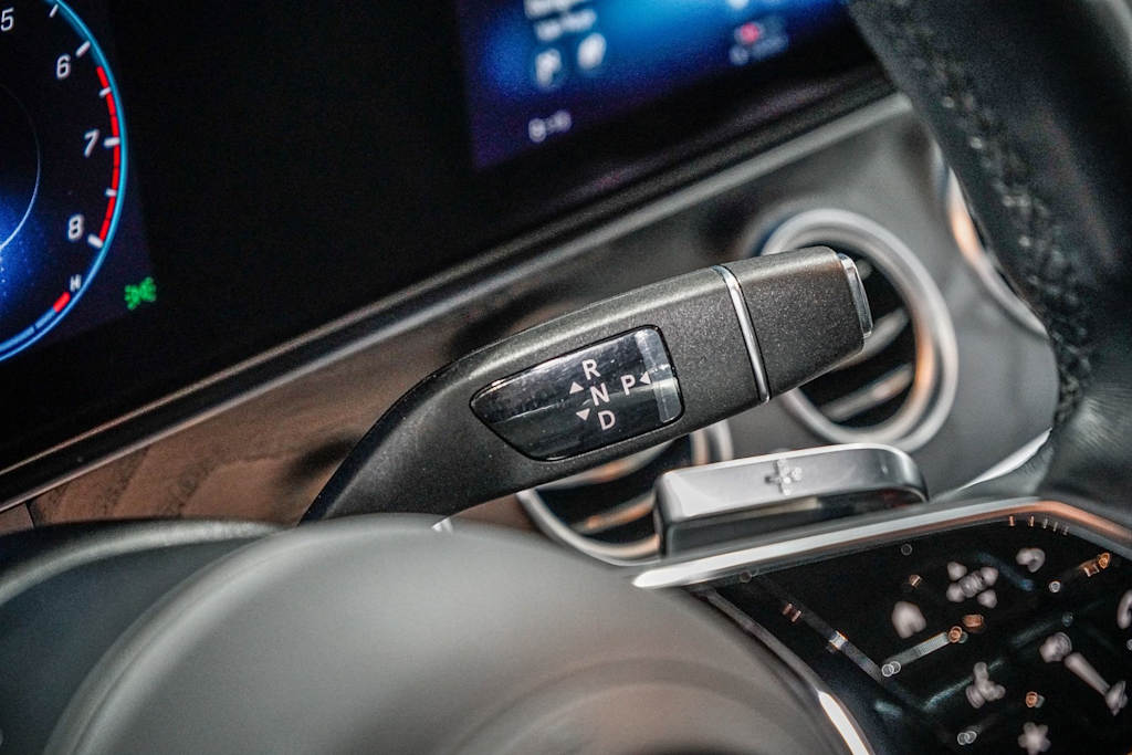 Thumbnail: 2022 Mercedes-Benz E-Class - 14