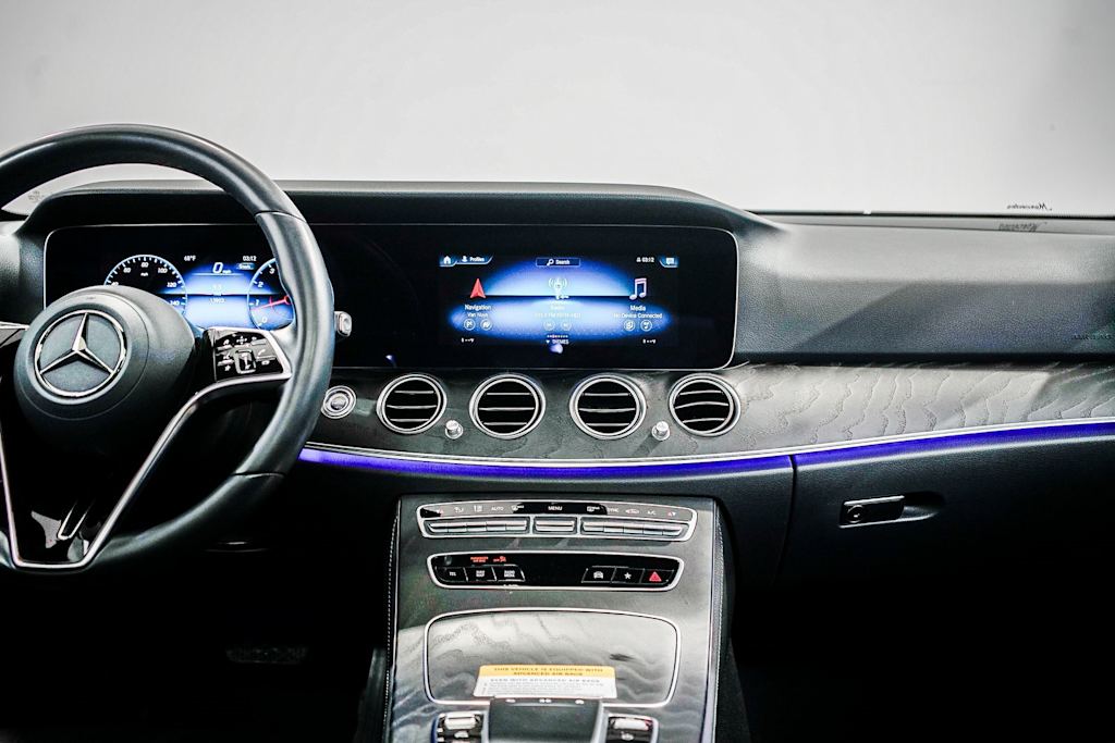 Thumbnail: 2022 Mercedes-Benz E-Class - 8