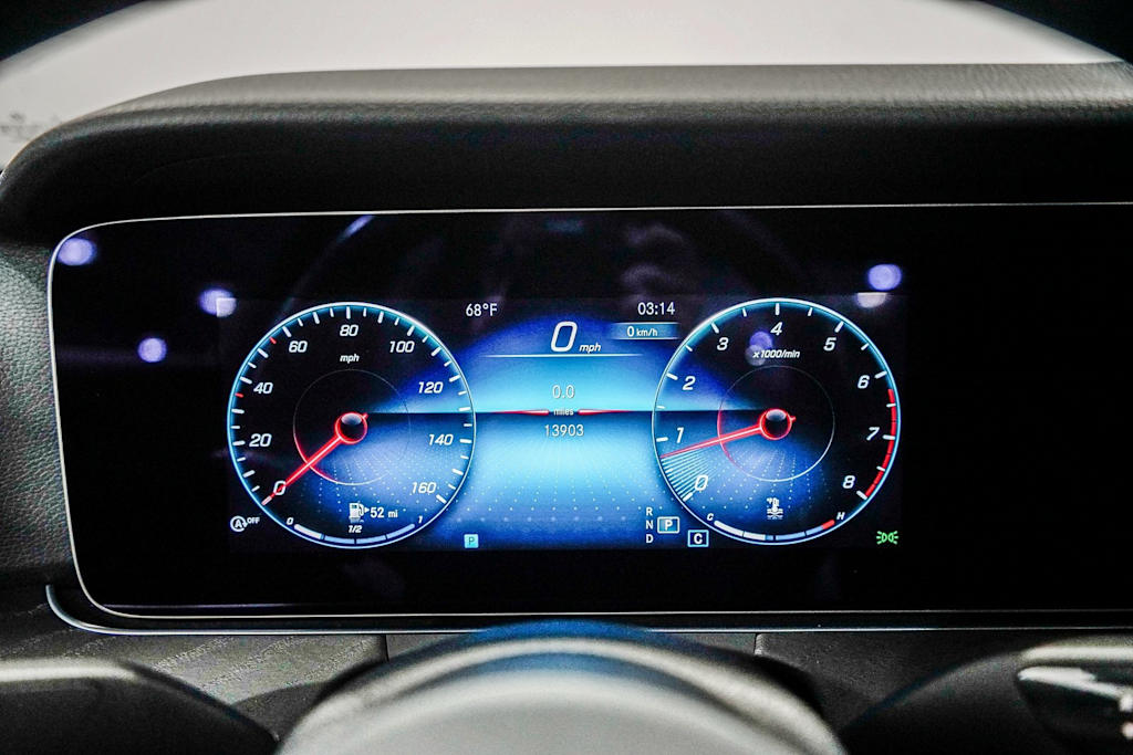 Thumbnail: 2022 Mercedes-Benz E-Class - 15