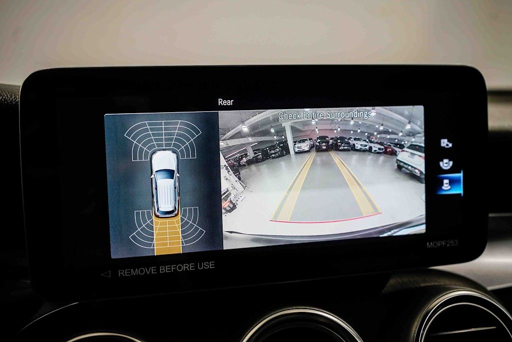 Thumbnail: 2022 Mercedes-Benz GLC - 27