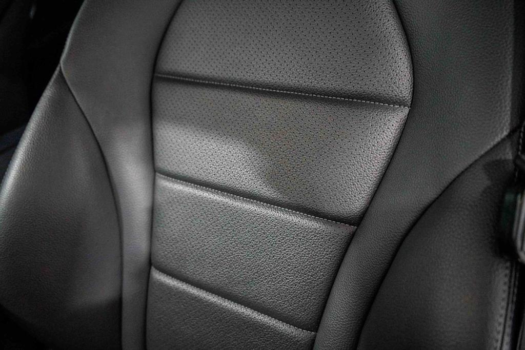 Thumbnail: 2022 Mercedes-Benz GLC - 28