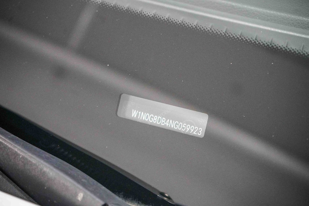 Thumbnail: 2022 Mercedes-Benz GLC - 16