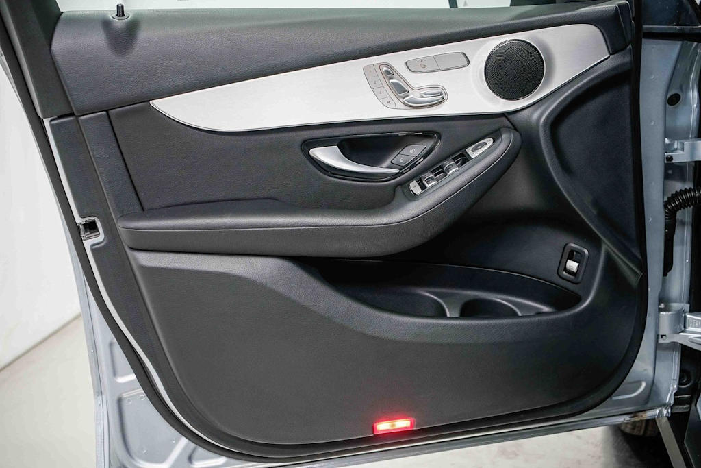 Thumbnail: 2022 Mercedes-Benz GLC - 22