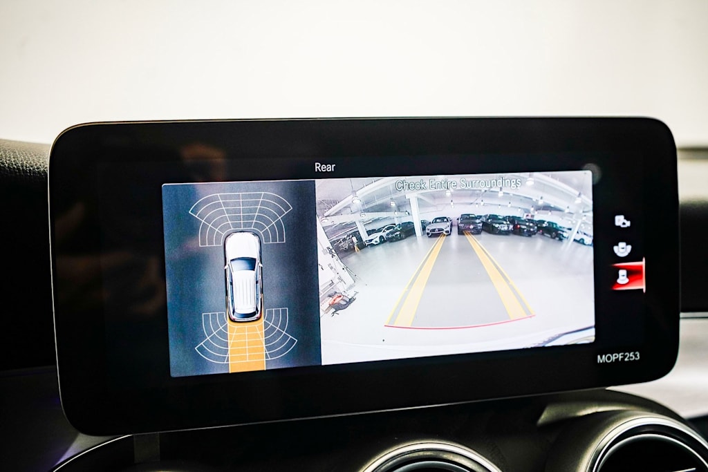 Thumbnail: 2022 Mercedes-Benz GLC - 24