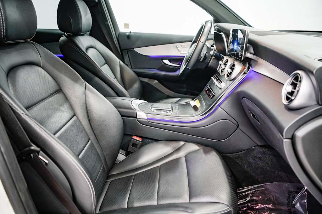 Thumbnail: 2022 Mercedes-Benz GLC - 9