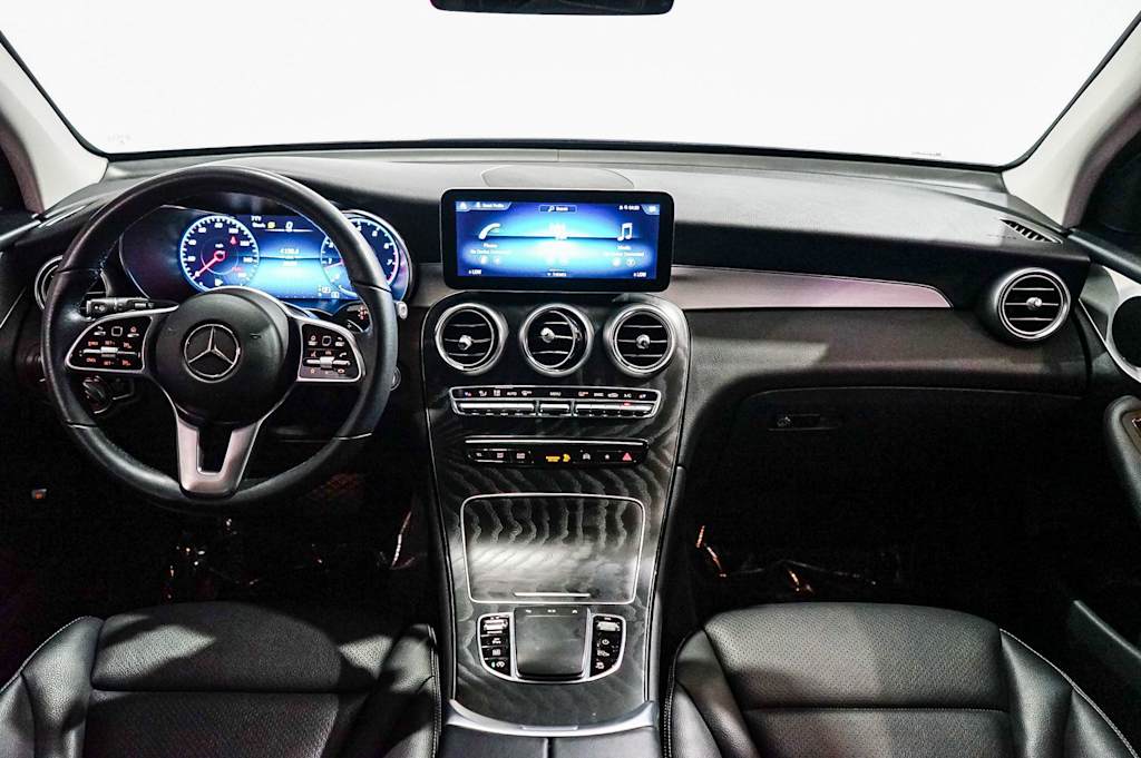 Thumbnail: 2022 Mercedes-Benz GLC - 2