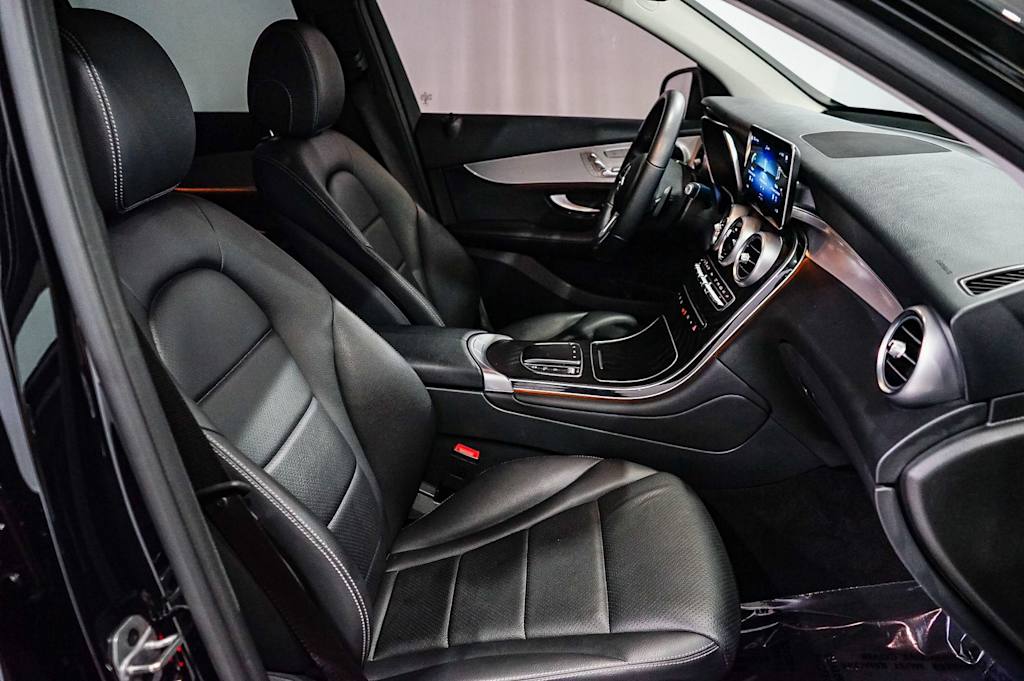 Thumbnail: 2022 Mercedes-Benz GLC - 10