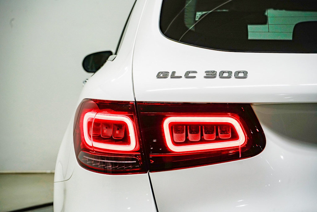 Thumbnail: 2022 Mercedes-Benz GLC - 22