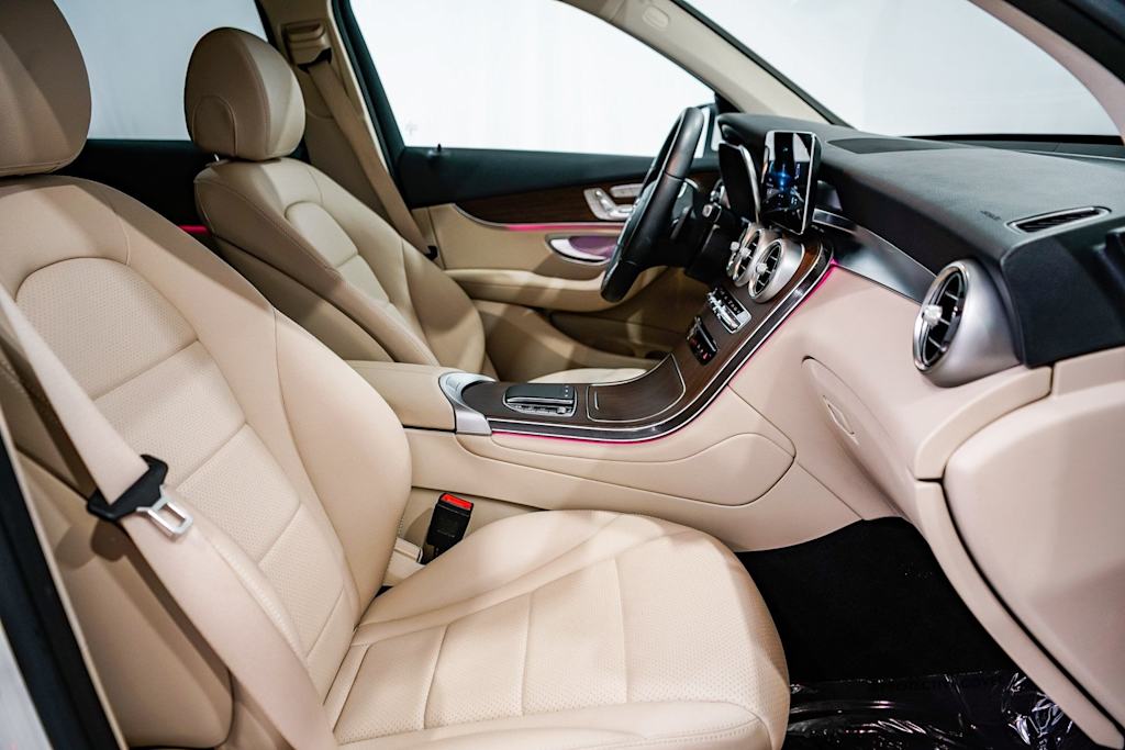 Thumbnail: 2022 Mercedes-Benz GLC - 9