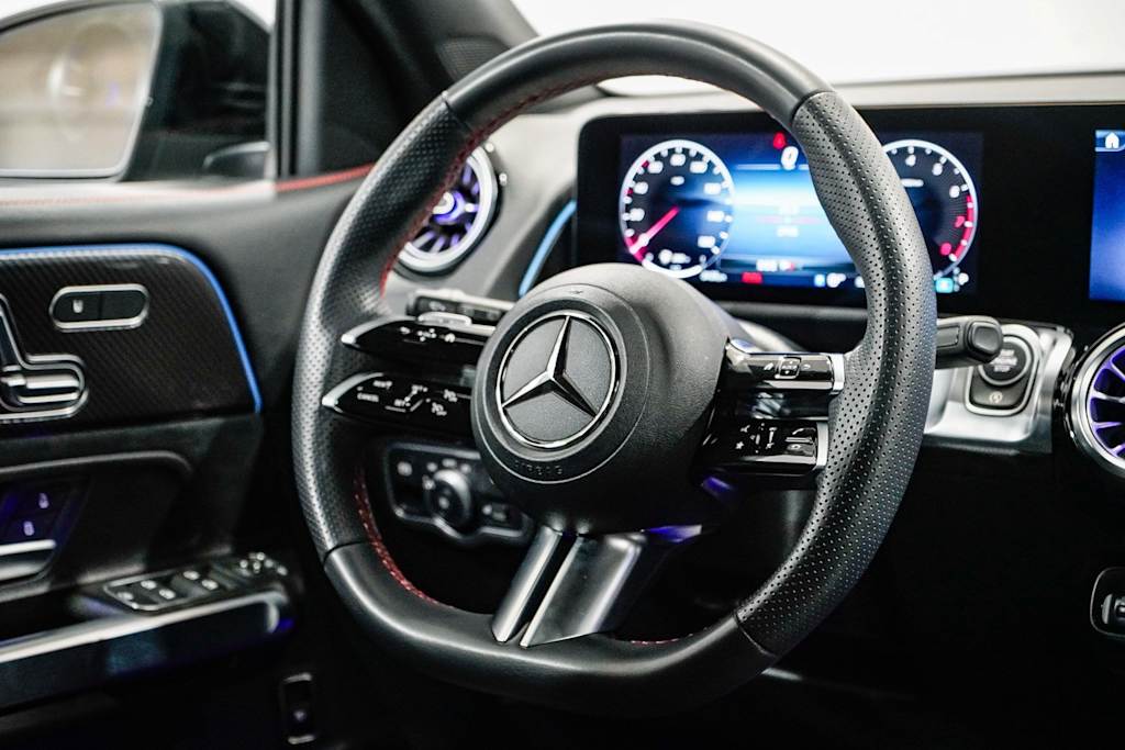 Thumbnail: 2025 Mercedes-Benz GLB - 12