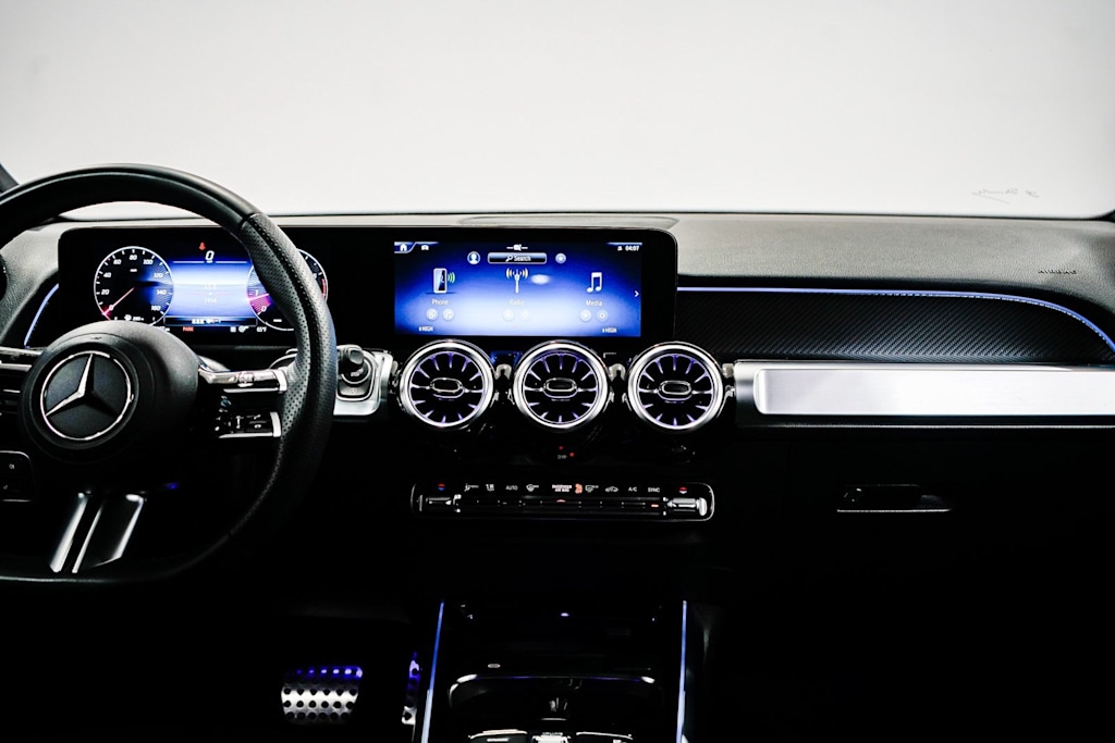 Thumbnail: 2025 Mercedes-Benz GLB - 8