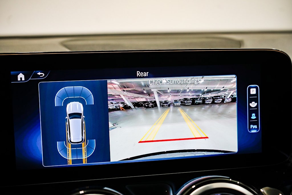 Thumbnail: 2025 Mercedes-Benz GLB - 24