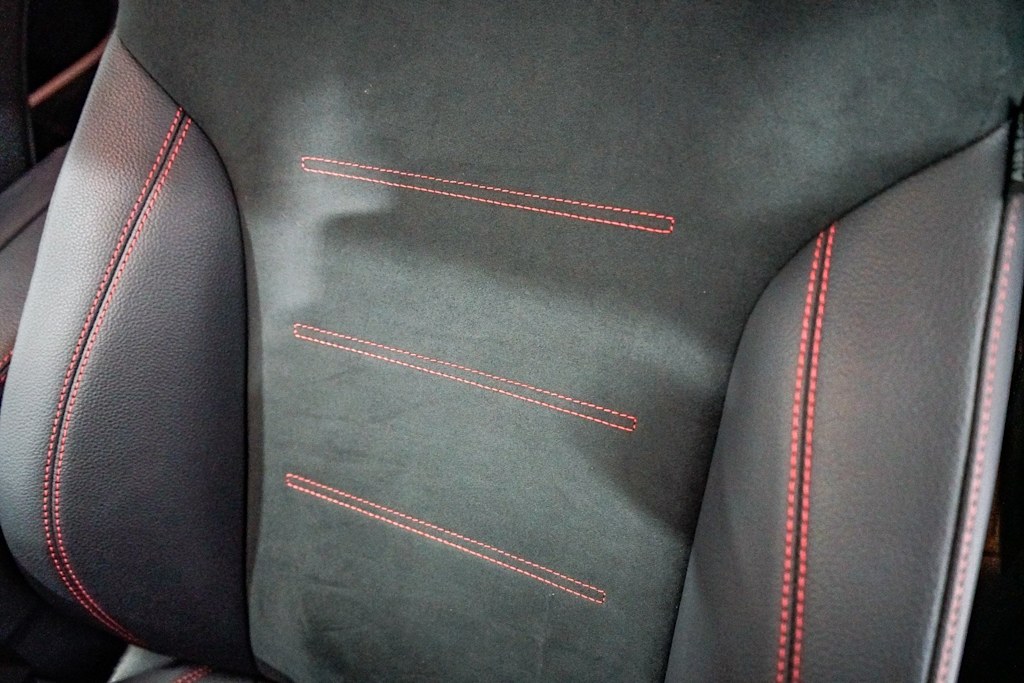 Thumbnail: 2025 Mercedes-Benz GLB - 26