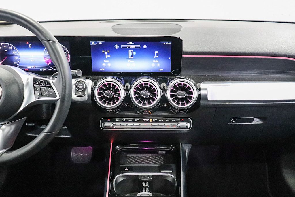 Thumbnail: 2026 Mercedes-Benz GLB - 9