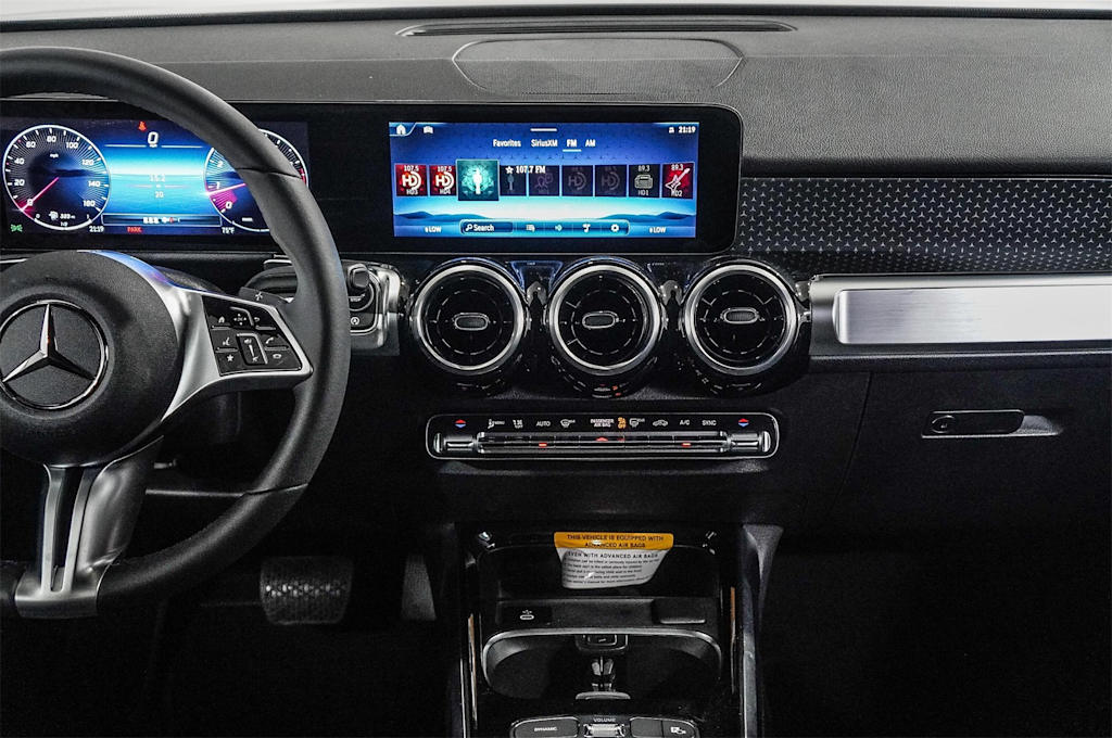 Thumbnail: 2025 Mercedes-Benz GLB - 8