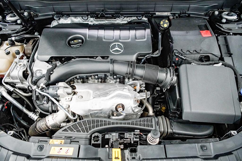 Thumbnail: 2022 Mercedes-Benz GLB - 8