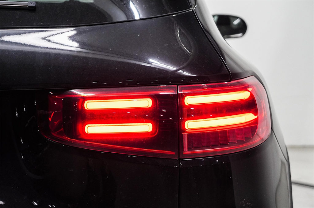 Thumbnail: 2025 Mercedes-Benz GLB - 21