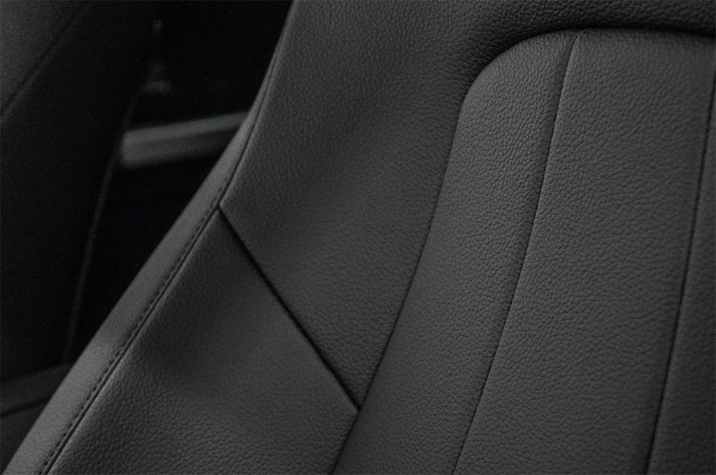 Thumbnail: 2025 Mercedes-Benz GLB - 29